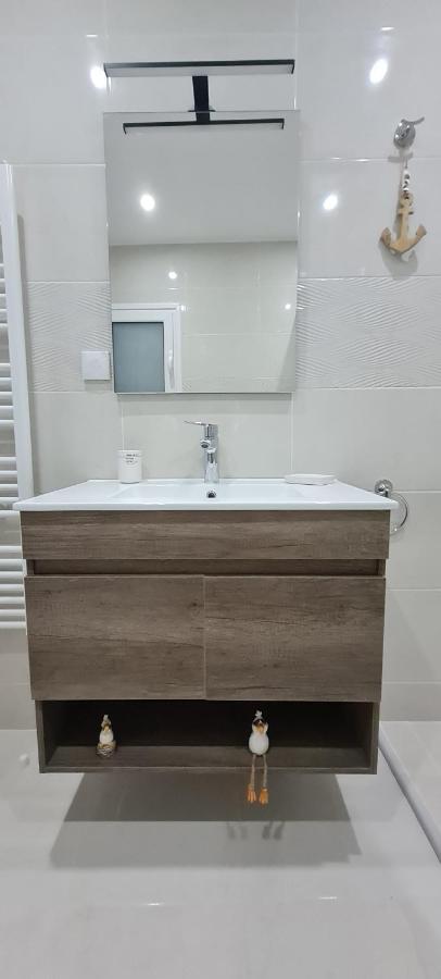 Cozy Apartment With Garden Near Town Center, Fully Renovated. 雅典 外观 照片