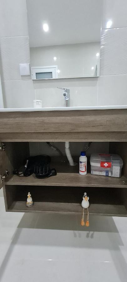 Cozy Apartment With Garden Near Town Center, Fully Renovated. 雅典 外观 照片